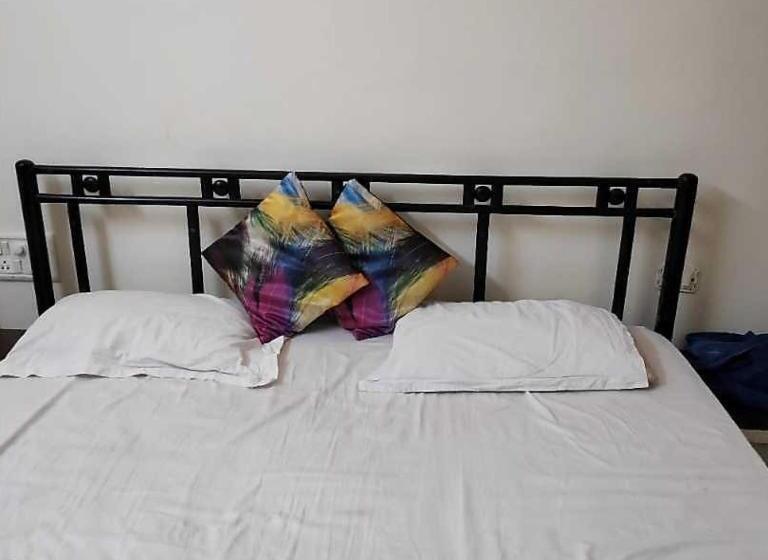 Hotel Roshan Residency Matheran