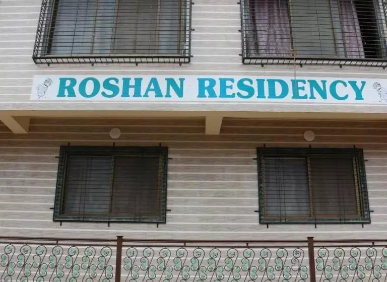 ホテル Roshan Residency Matheran