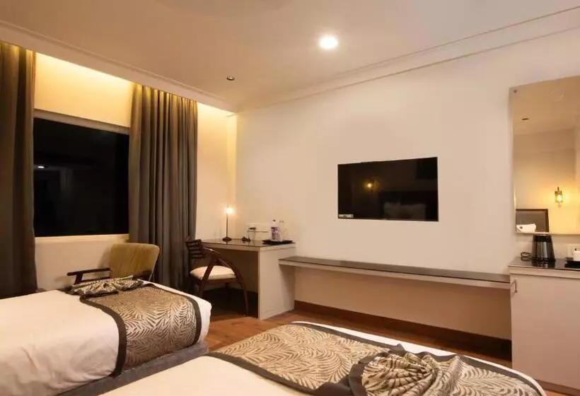 ホテル The Budhil Park