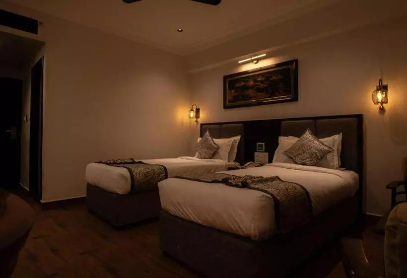 ホテル The Budhil Park