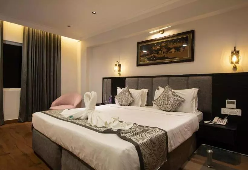 ホテル The Budhil Park