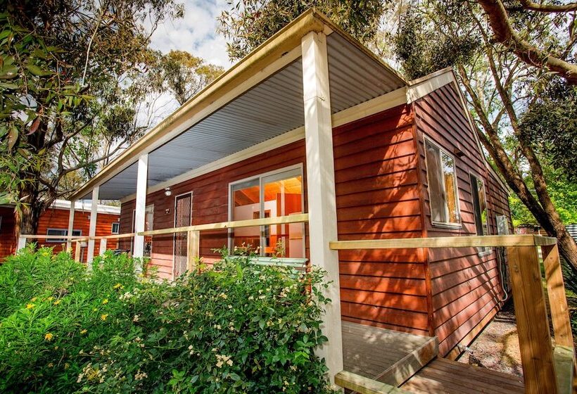 فندق Big4 Ballarat Windmill Holiday Park
