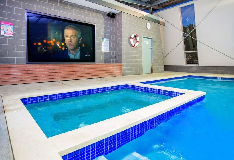 فندق Big4 Ballarat Windmill Holiday Park