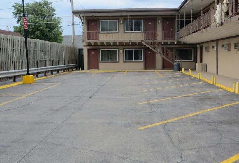 Отель Broadway Inn