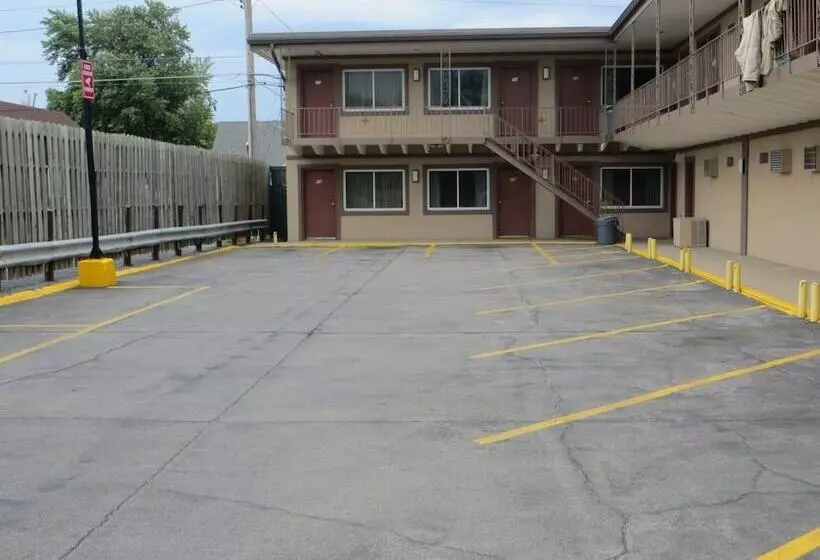 Hotelli Broadway Inn