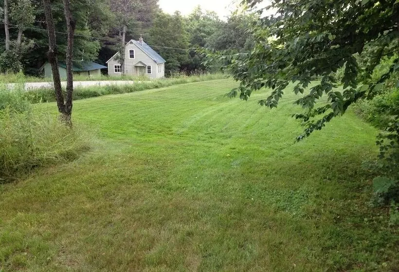 Hotelli The Woods Lodge