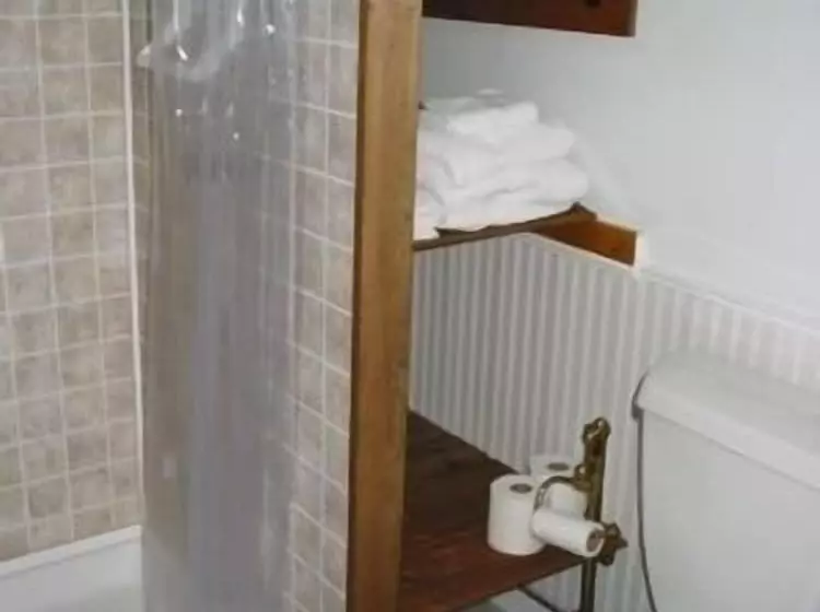 Hotelli The Woods Lodge