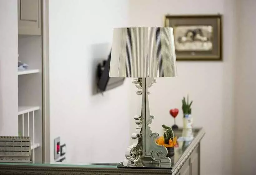 ホテル Villa La Colombaia