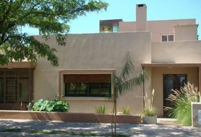 Hotel Naike Casa De Huespedes