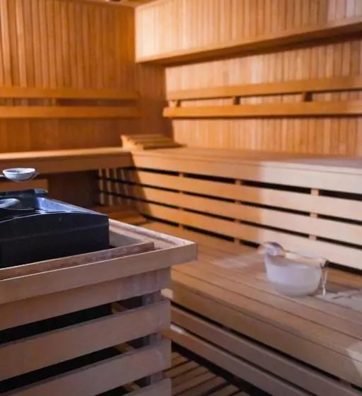 ホテル Atena Wedding, Business & Spa