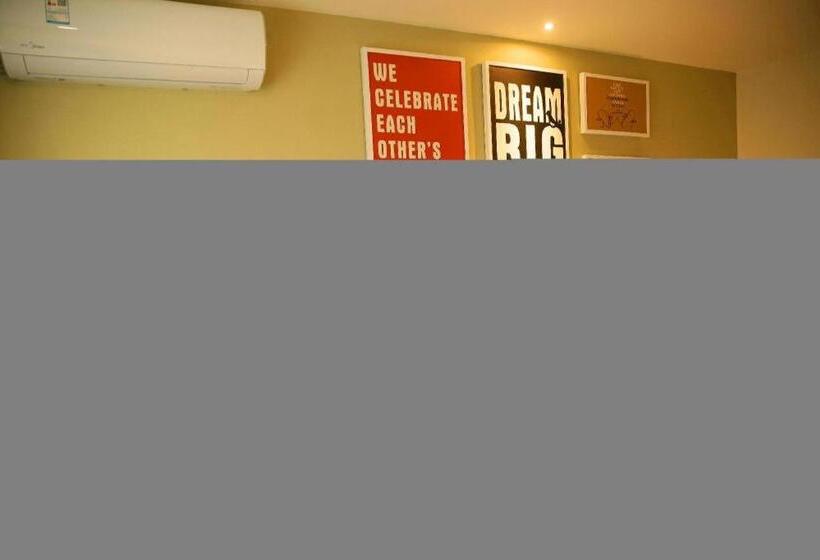 Hanting Hotel Changzhi Town God Temple