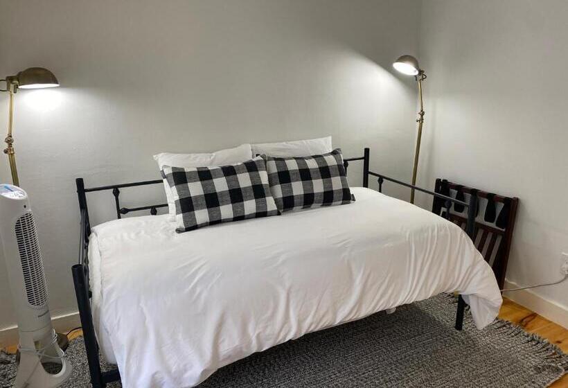 בית מלון כפרי Oakland House Seaside Inn & Cottages