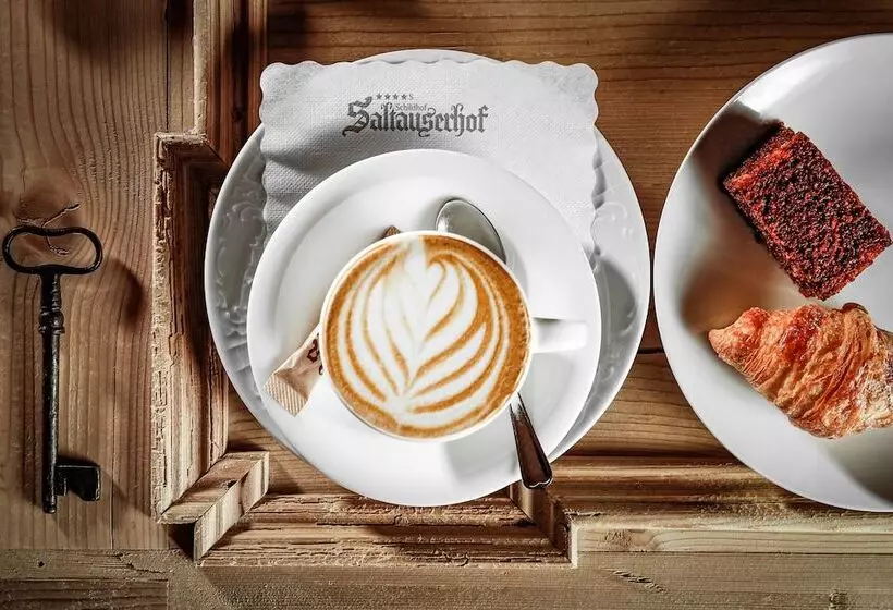 ホテル Saltauserhof