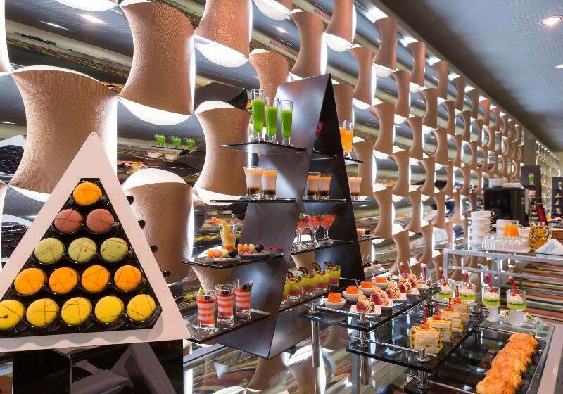 Adagio Abu Dhabi Al Bustan