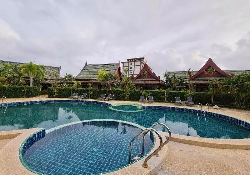 هتل Airport Resort & Spa