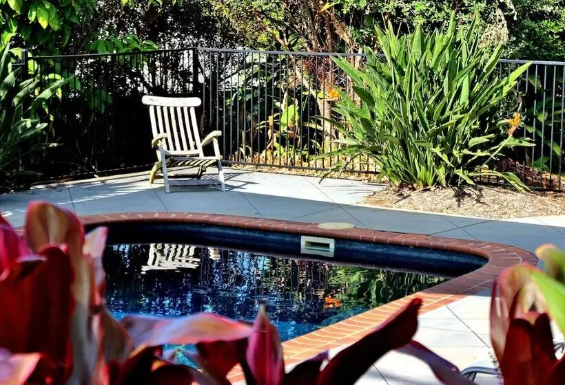 هتل Alstonville Country Cottages