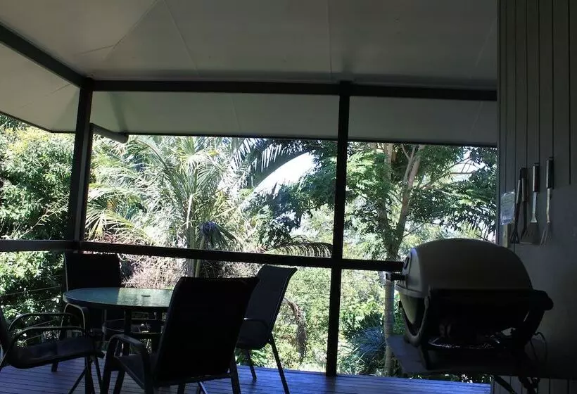 هتل Alstonville Country Cottages