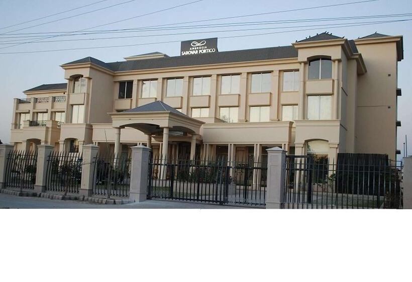 فندق Ambrosia Sarovar Portico