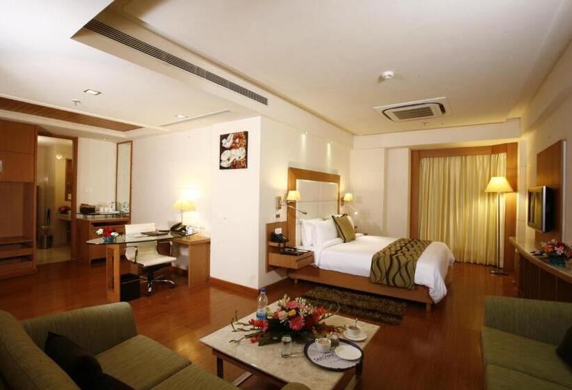 فندق Ambrosia Sarovar Portico