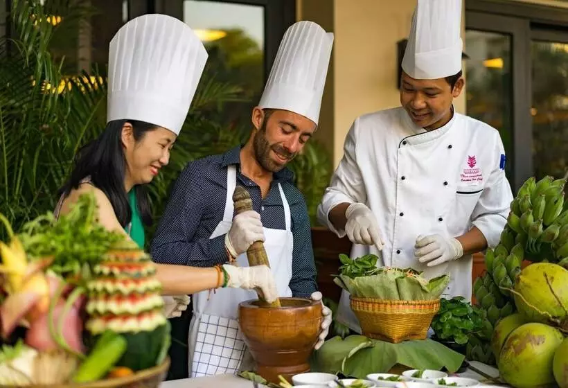 هتل Angkor Miracle Reflection Club