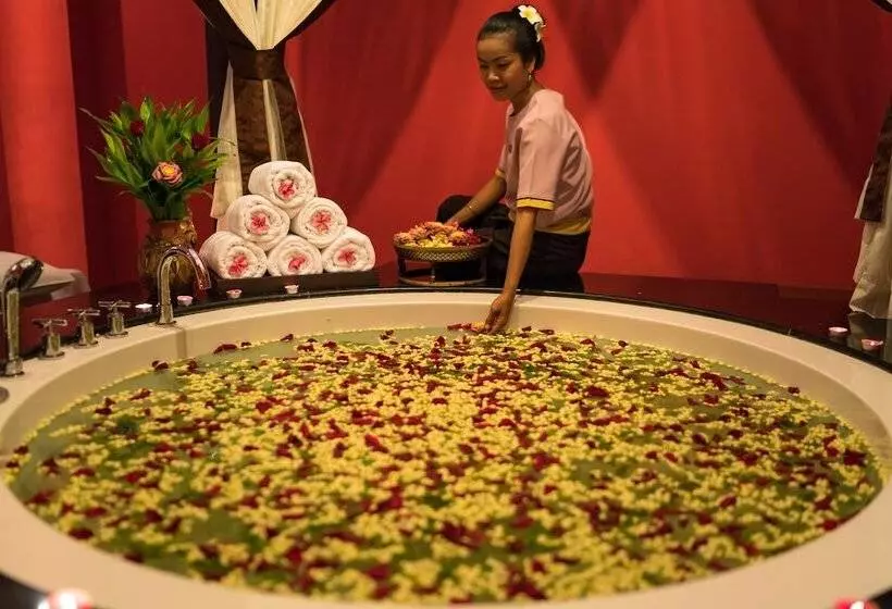 هتل Angkor Miracle Reflection Club