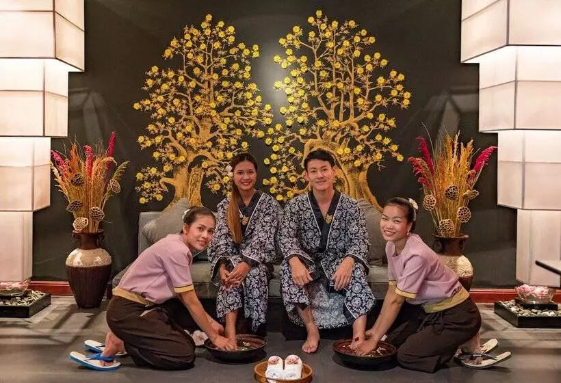 هتل Angkor Miracle Reflection Club