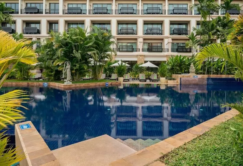 هتل Angkor Miracle Reflection Club