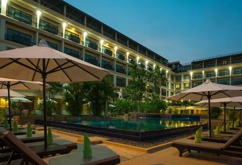 هتل Angkor Miracle Reflection Club