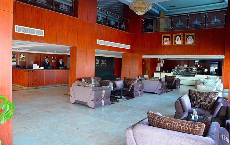 Отель Crown Tower