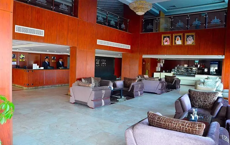 Отель Crown Tower