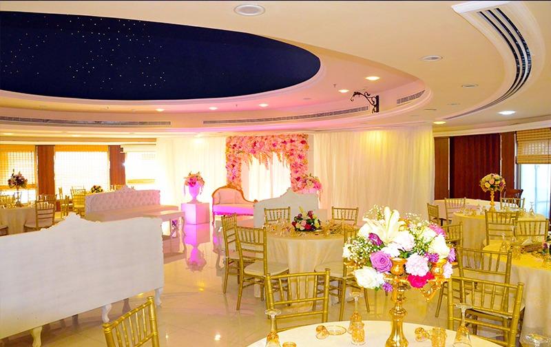 Отель Crown Tower