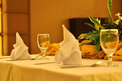 Отель East View