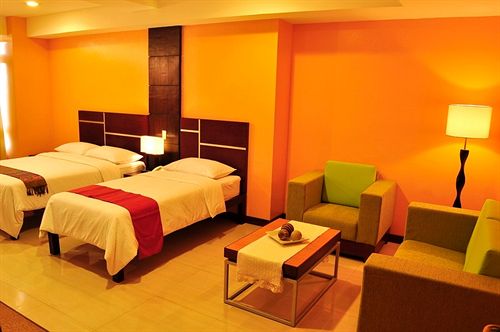 Отель East View