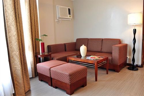 Отель East View