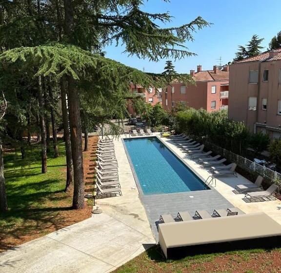 בית מלון כפרי Emaus