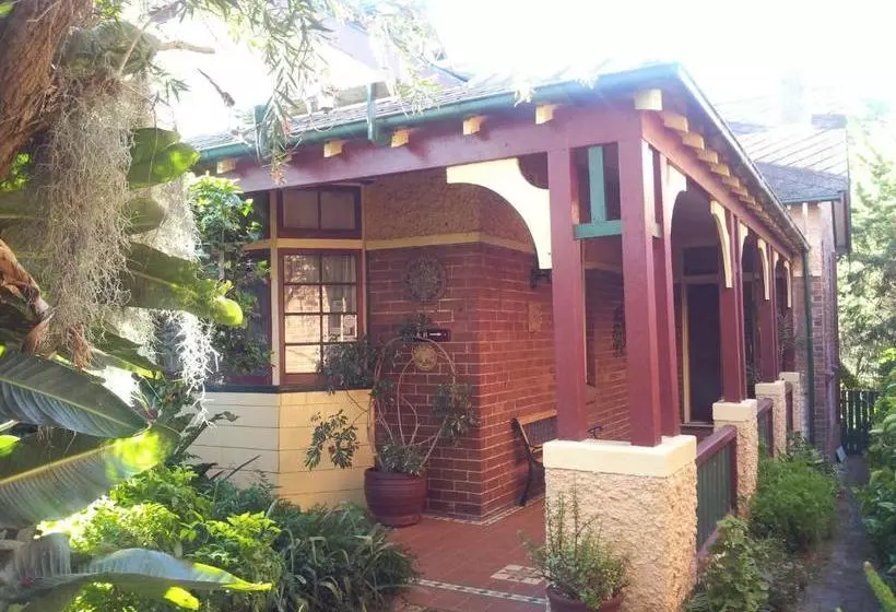 هتل Hamilton Heritage B & B