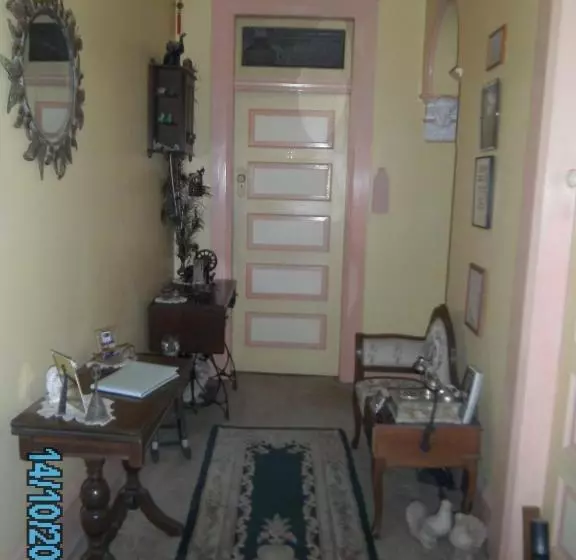 هتل Hamilton Heritage B & B