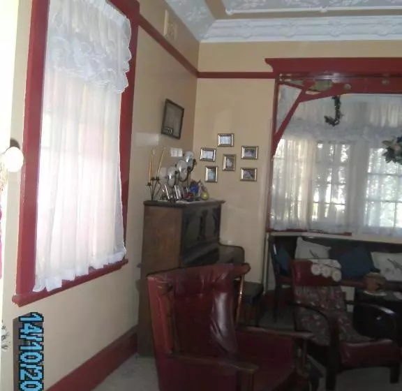 هتل Hamilton Heritage B & B