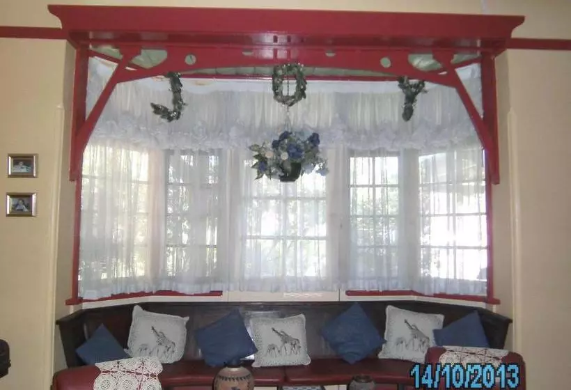 هتل Hamilton Heritage B & B