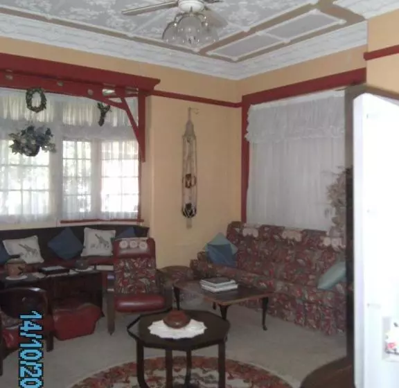 هتل Hamilton Heritage B & B