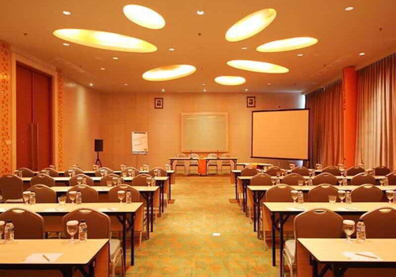 Harris Hotel Sentul City Bogor