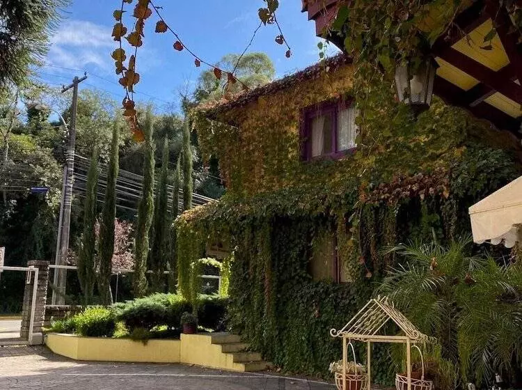 Petit Hotel Provence Gramado