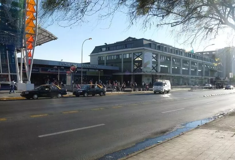 בית מלון כפרי Railef