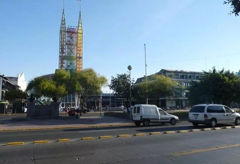 בית מלון כפרי Railef