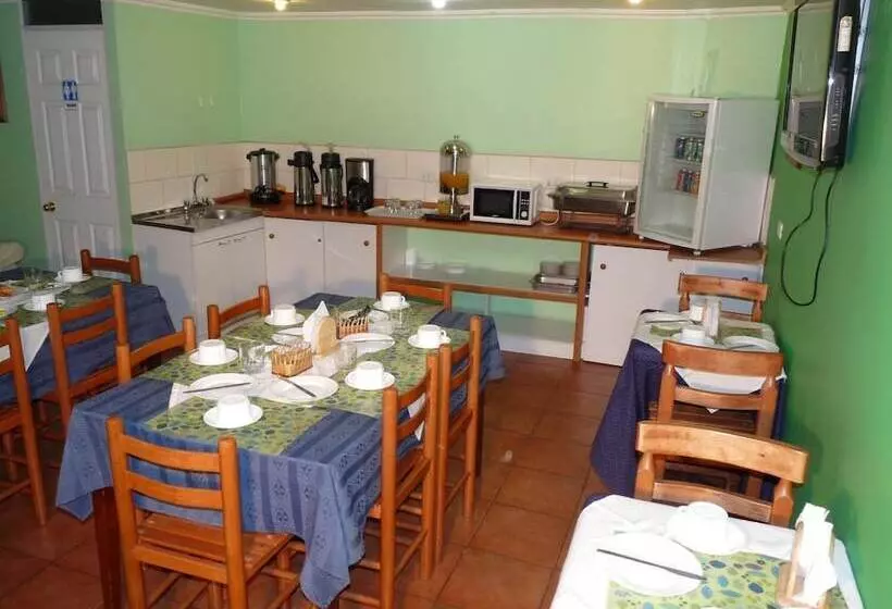 בית מלון כפרי Railef