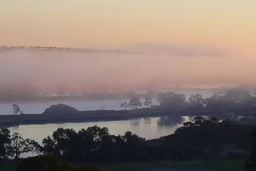 Отель Romantic Getaways At Riverview Rise Retreats