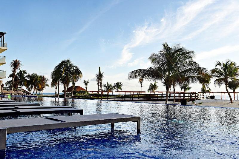 Royalton Riviera Cancun, An Autograph Collection - All Inclusive Resort & Casino