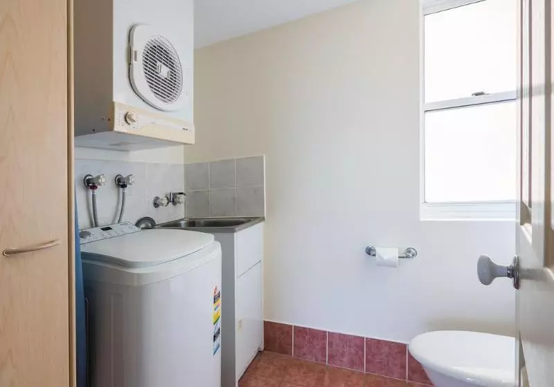 בית מלון כפרי San Mateo On Broadbeach