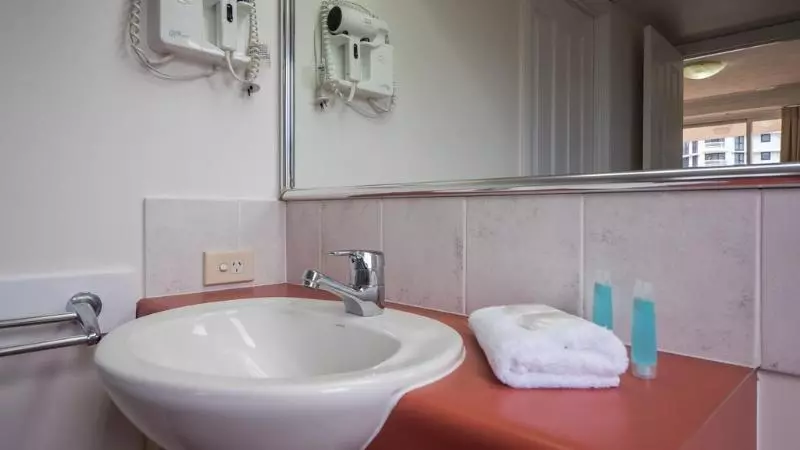 בית מלון כפרי San Mateo On Broadbeach