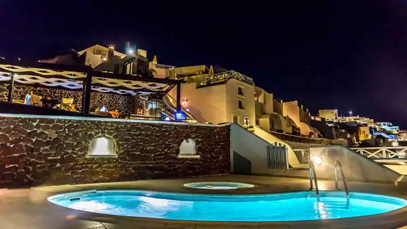 Ilioperato Traditional Apartments